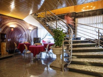 Yomo Imperial 3*